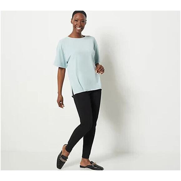 GIRL WITH CURVES NEW $45 Knit Perfect Tee in Cloud Blue Small - Picture 3 of 4